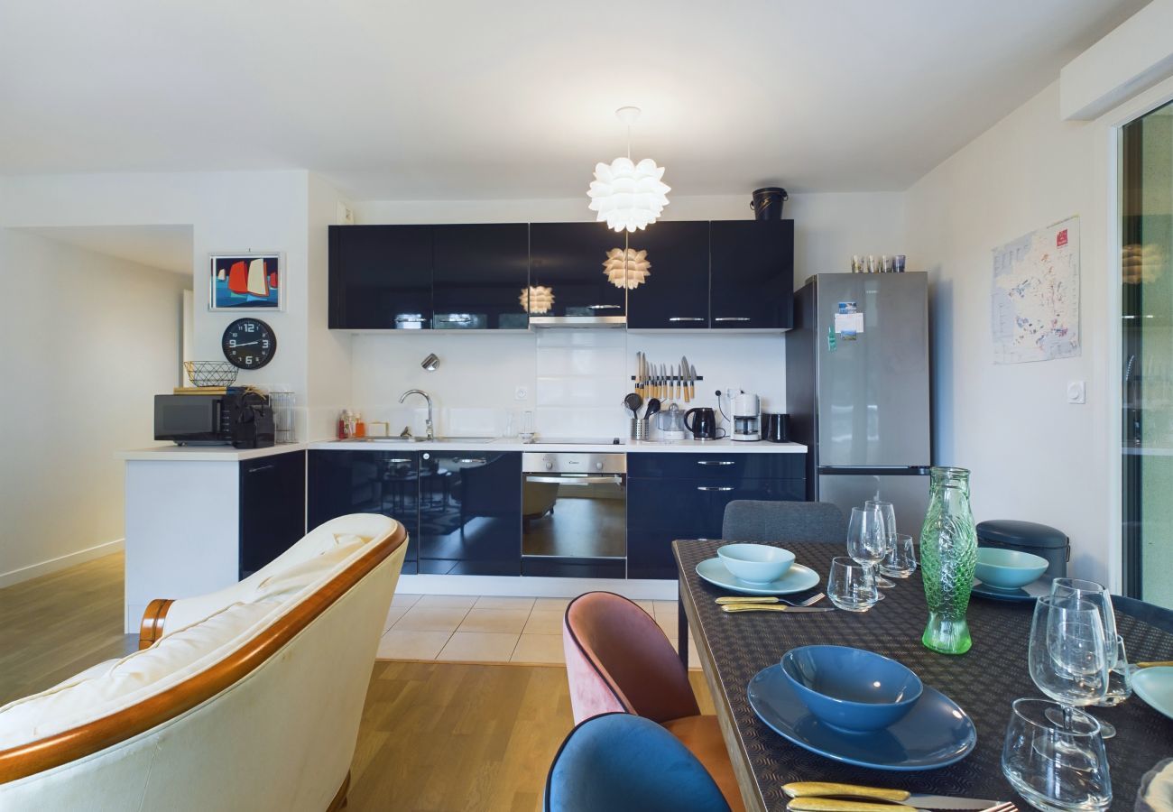 Apartment in La Baule-Escoublac - Stay for 4 – Near Station & Lajarrige – Large Terrace