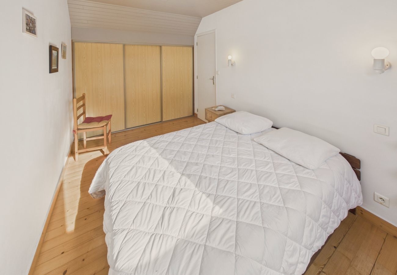 House in Saint-Jean-Trolimon - Pleasant house with a large garden for 4