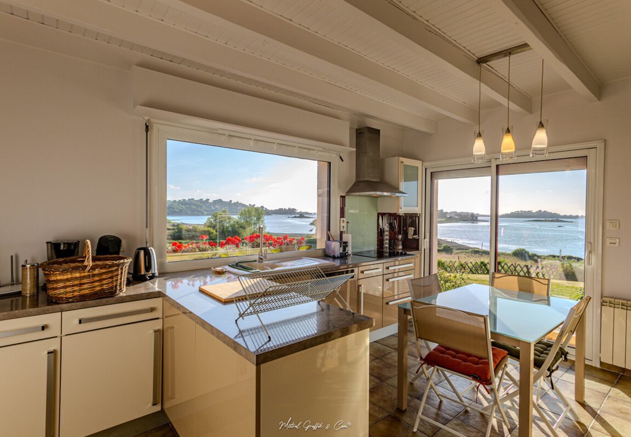 House in Penvénan - House for 7 Grand Bambou - superb sea view