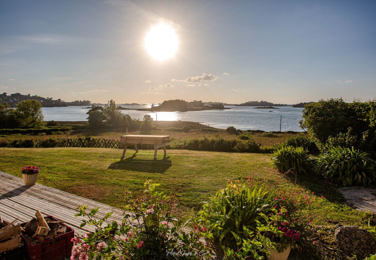 House in Penvénan - House for 7 Grand Bambou - superb sea view