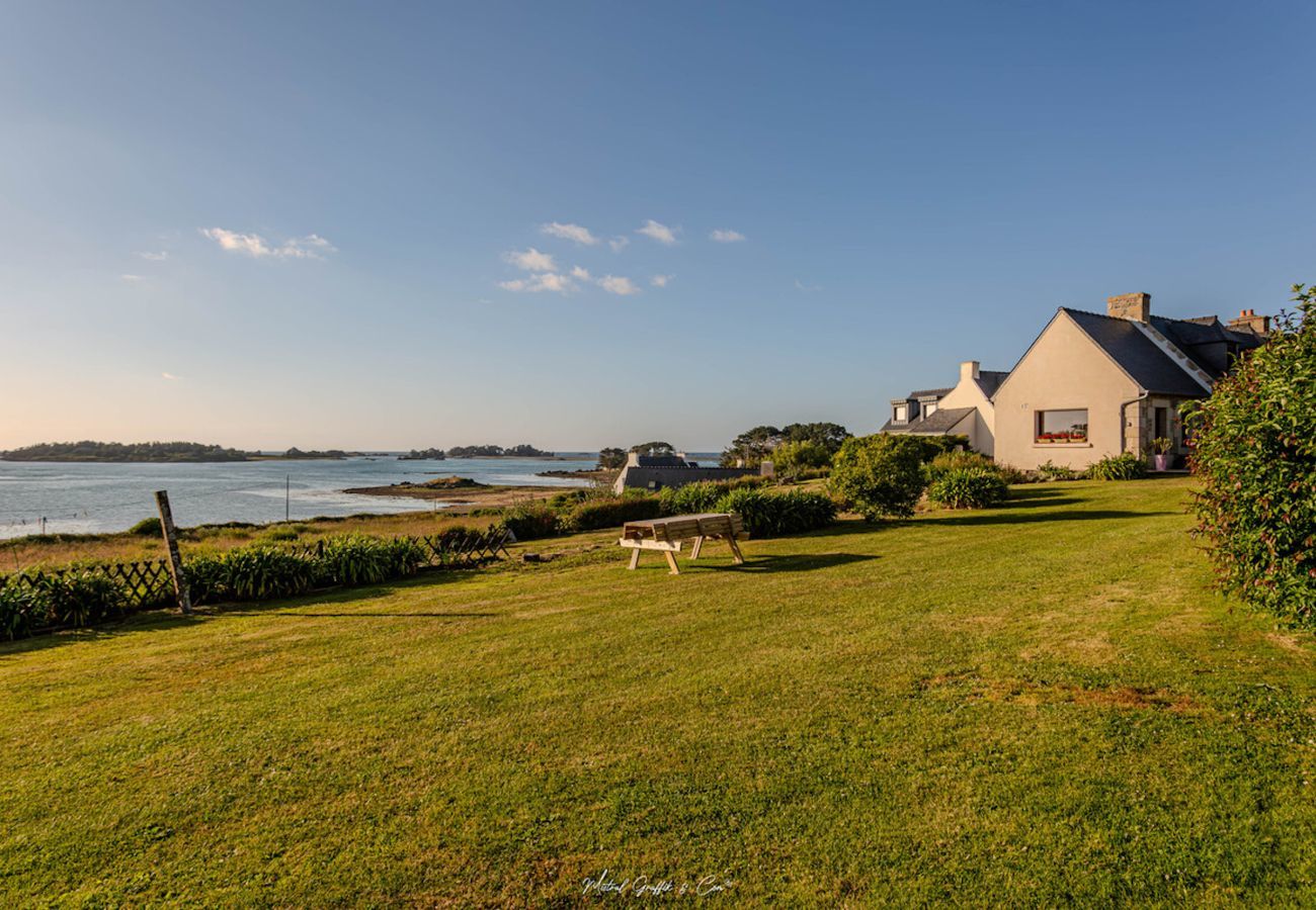 House in Penvénan - House for 7 Grand Bambou - superb sea view