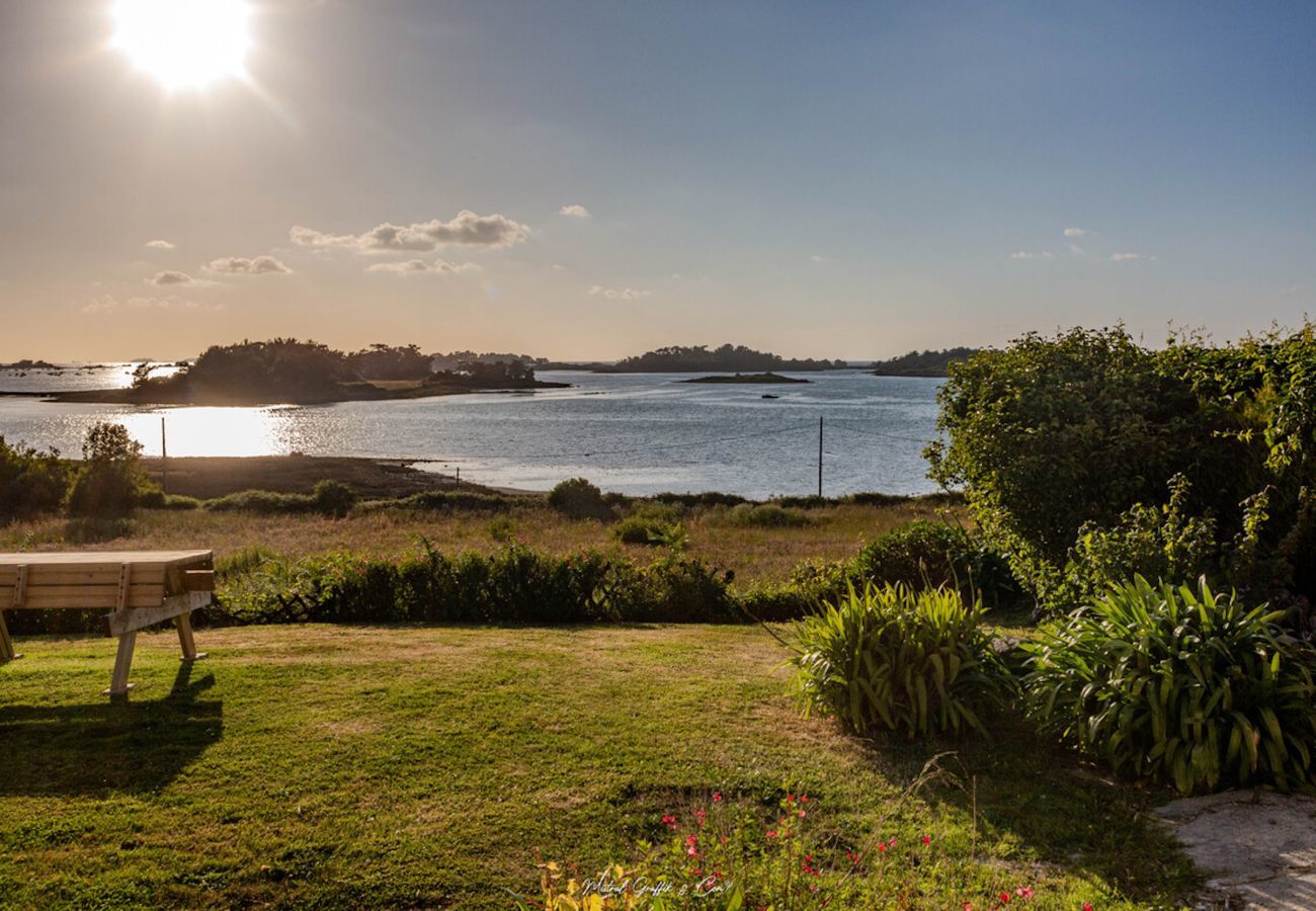 House in Penvénan - House for 7 Grand Bambou - superb sea view