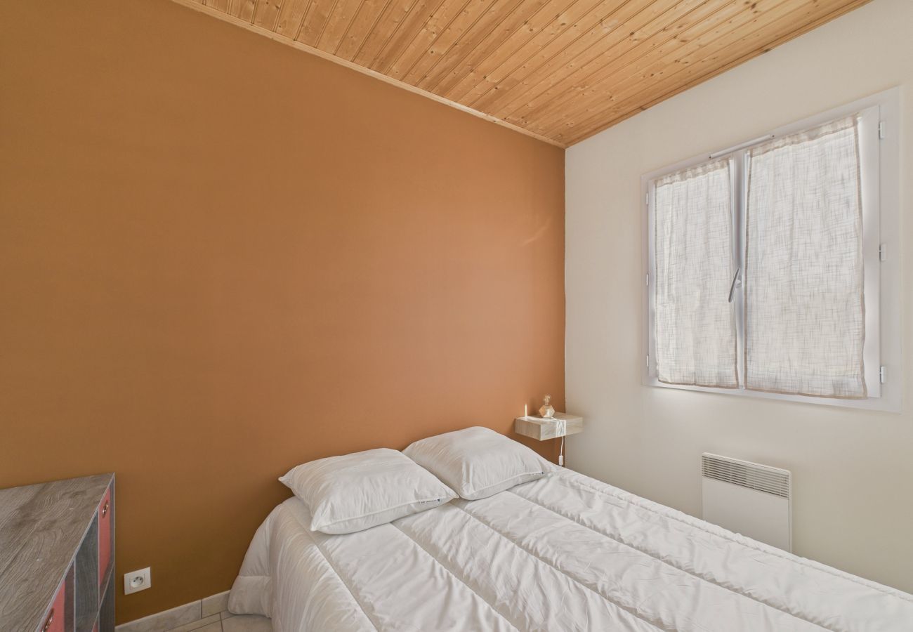House in Saint-Hilaire-de-Riez - Beautiful House with Outdoor Space for 6 