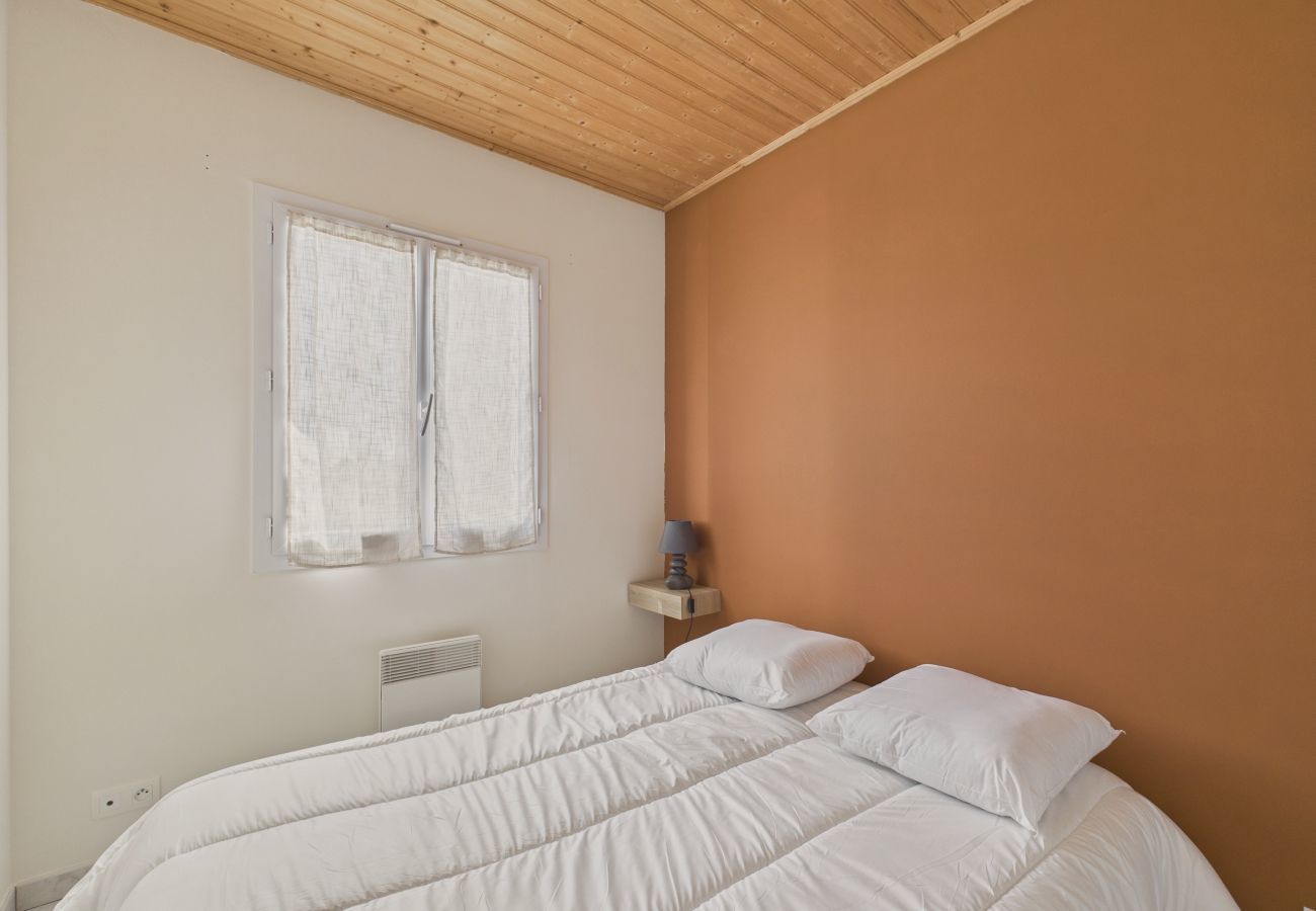 House in Saint-Hilaire-de-Riez - Beautiful House with Outdoor Space for 6 