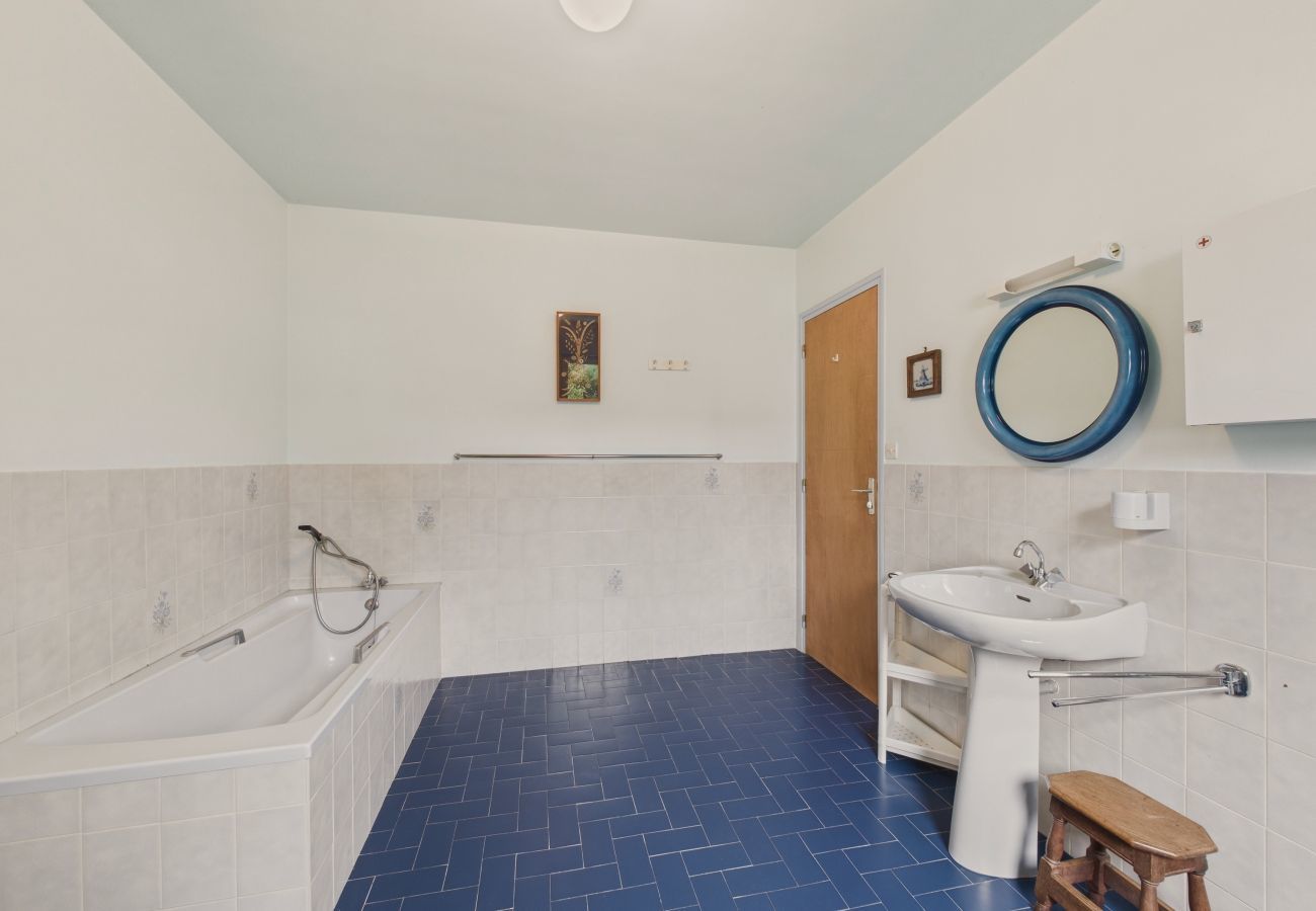 House in La Forêt-Fouesnant - House with garden for 8 adults & 2 kids