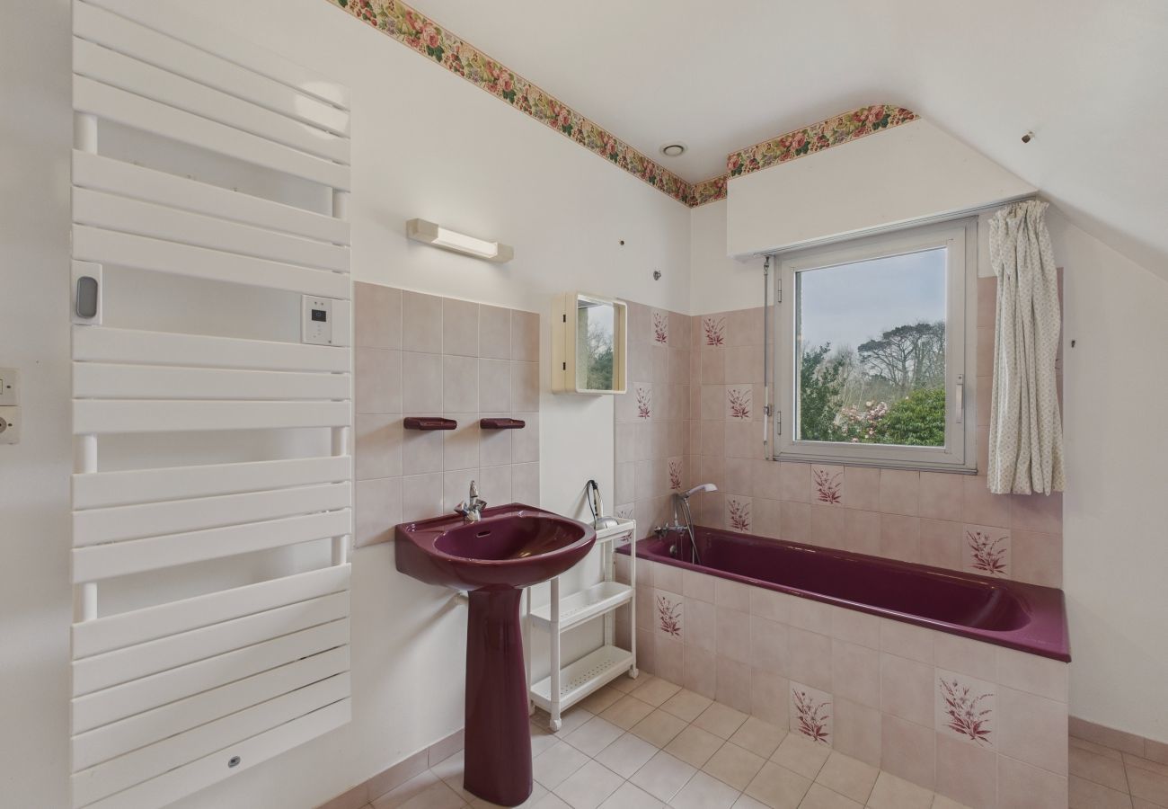 House in La Forêt-Fouesnant - House with garden for 8 adults & 2 kids