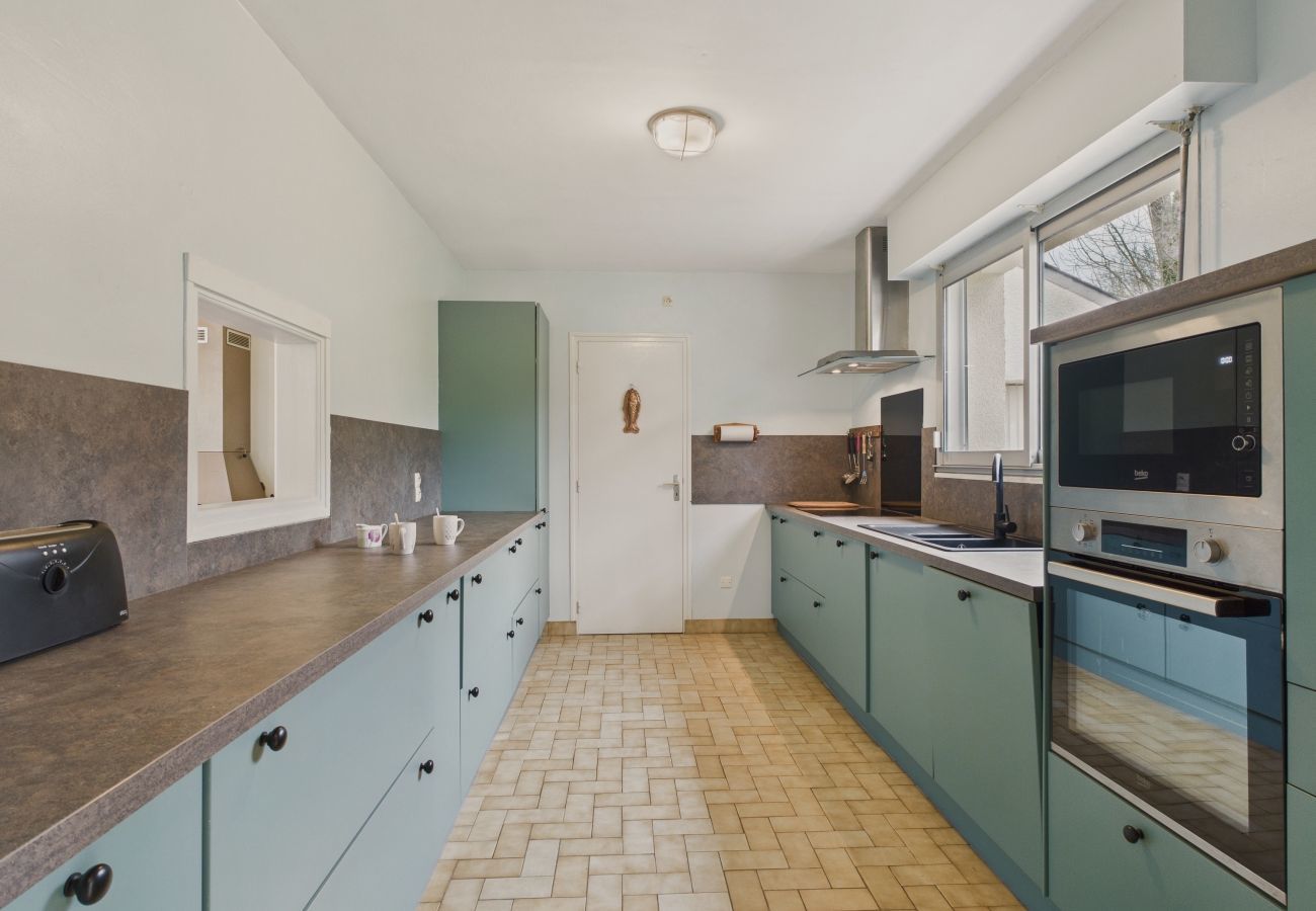 House in La Forêt-Fouesnant - House with garden for 8 adults & 2 kids