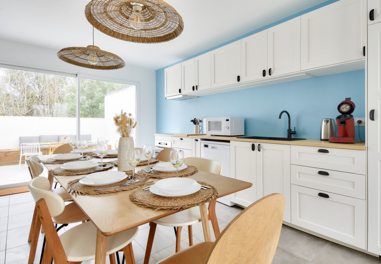 House in La Guérinière - Beautiful house for 8- 400m from the beach- terrace