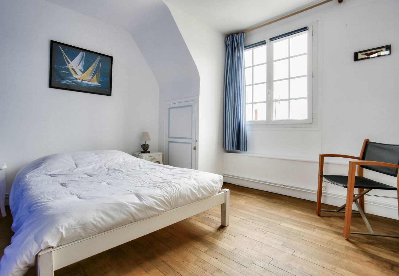 Apartment in Dinard - Duplex for 6 in the city center - 150m from the beach