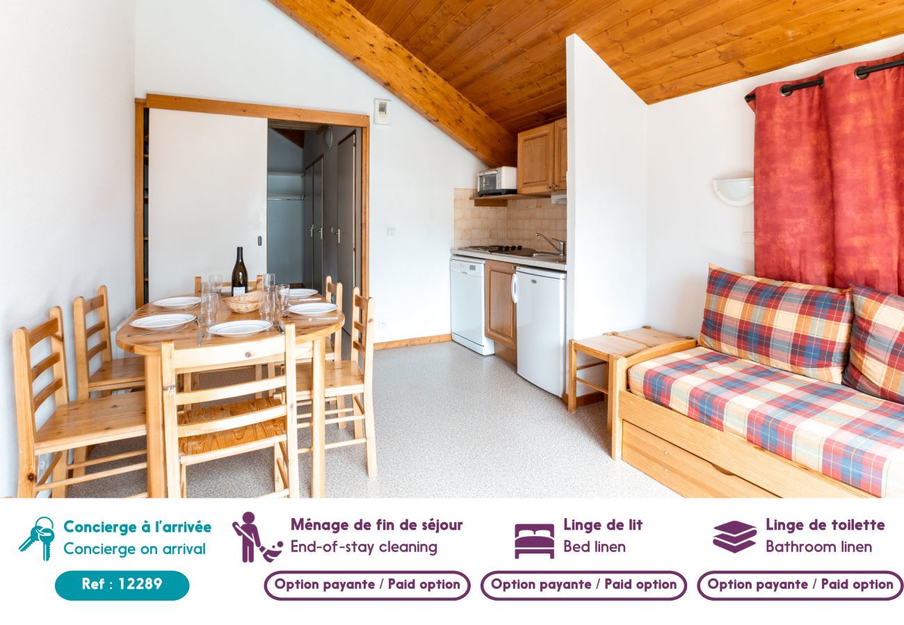 Apartment in Le Dévoluy - 150m from the slopes, apartment for 8 with balcony