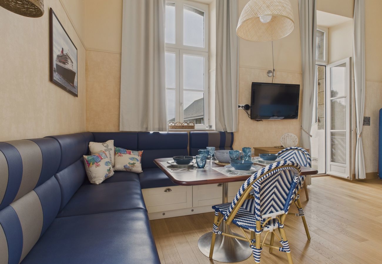 Apartment in Le Croisic - Duplex for 4 with balcony and direct beach access