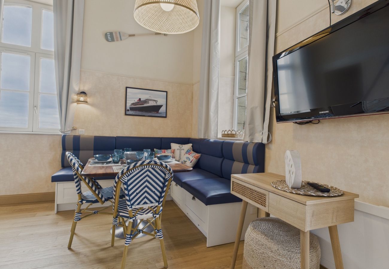 Apartment in Le Croisic - Duplex for 4 with balcony and direct beach access