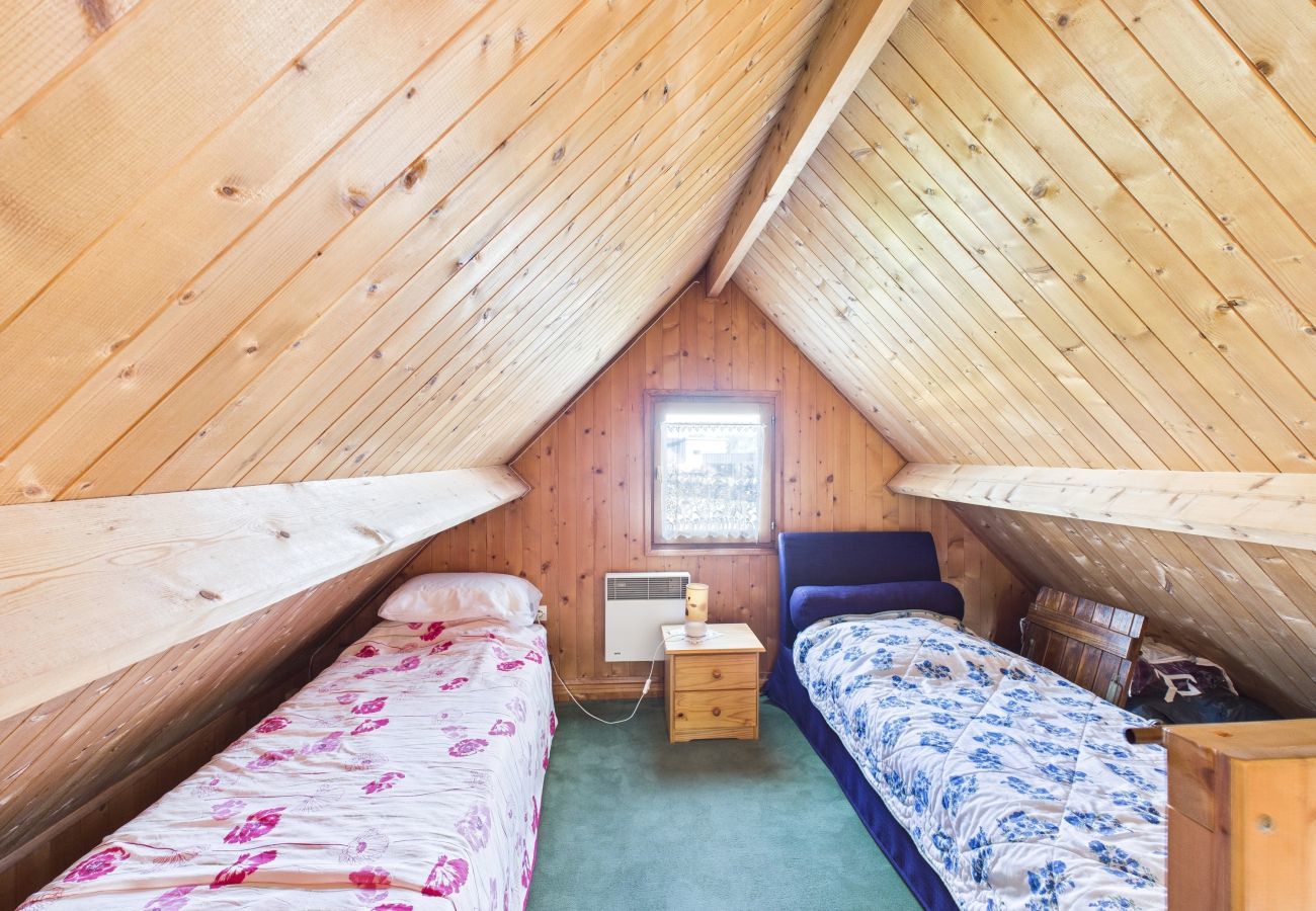 Chalet in Plurien - Chalet for 2 adults and 2 children - garden and terrace