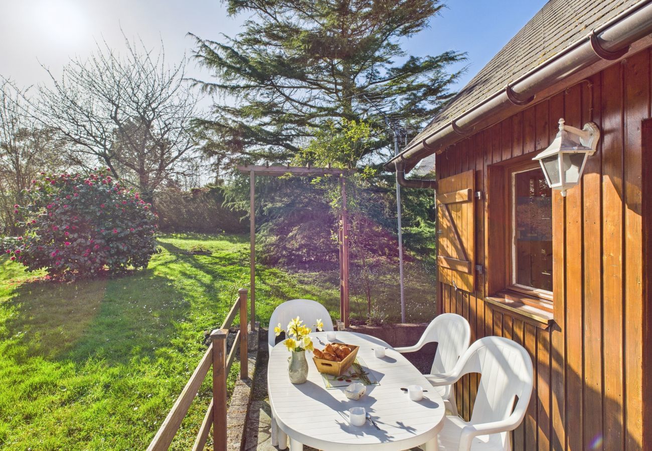 Chalet in Plurien - Chalet for 2 adults and 2 children - garden and terrace