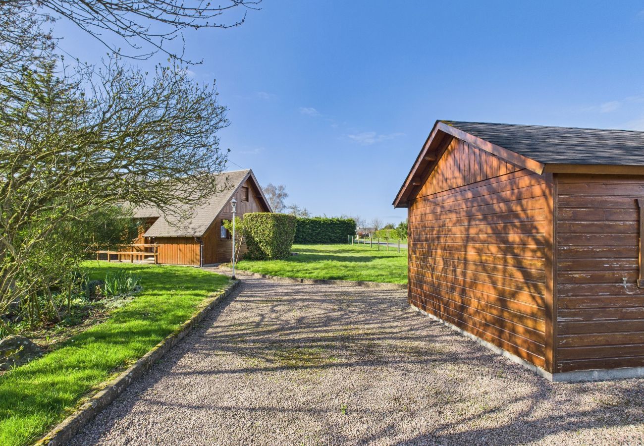 Chalet in Plurien - Chalet for 2 adults and 2 children - garden and terrace