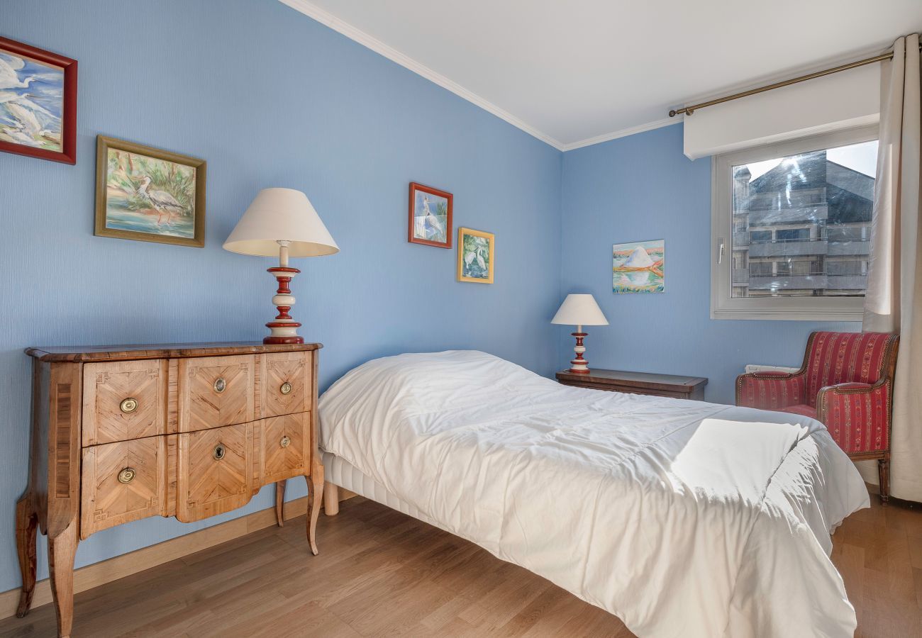 Apartment in Le Pouliguen - Apartment for 4 in Le Pouliguen, with balcony