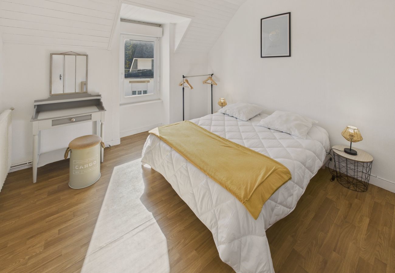 House in Treffiagat - House for 6, 200m from the port and the beach