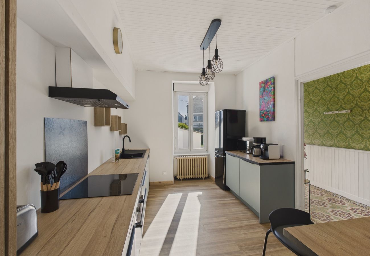 House in Treffiagat - House for 6, 200m from the port and the beach