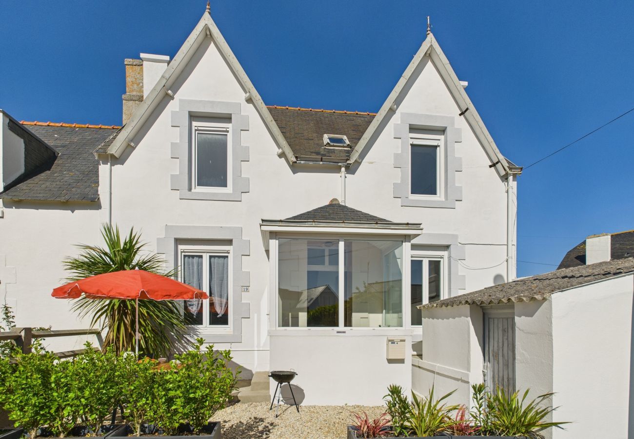 House in Treffiagat - House for 6, 200m from the port and the beach