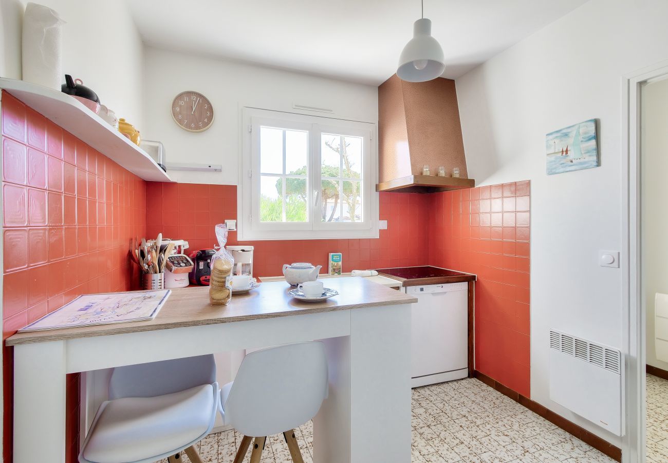 House in Ars-en-Ré - Pretty house for 4, with garden, in Ars-en-Ré