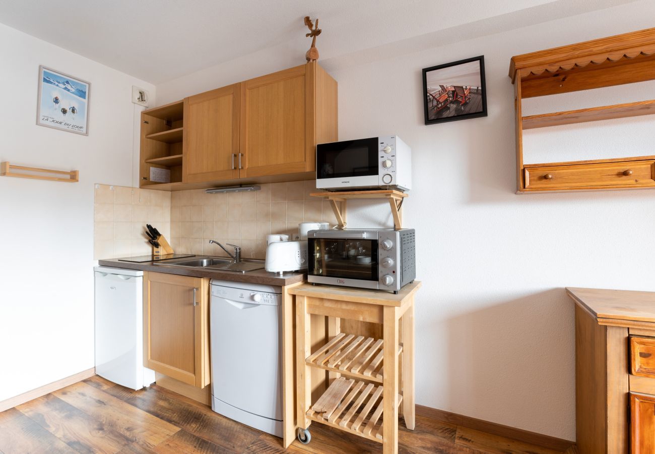 Apartment in Le Dévoluy - In the heart of the resort, for 8 people