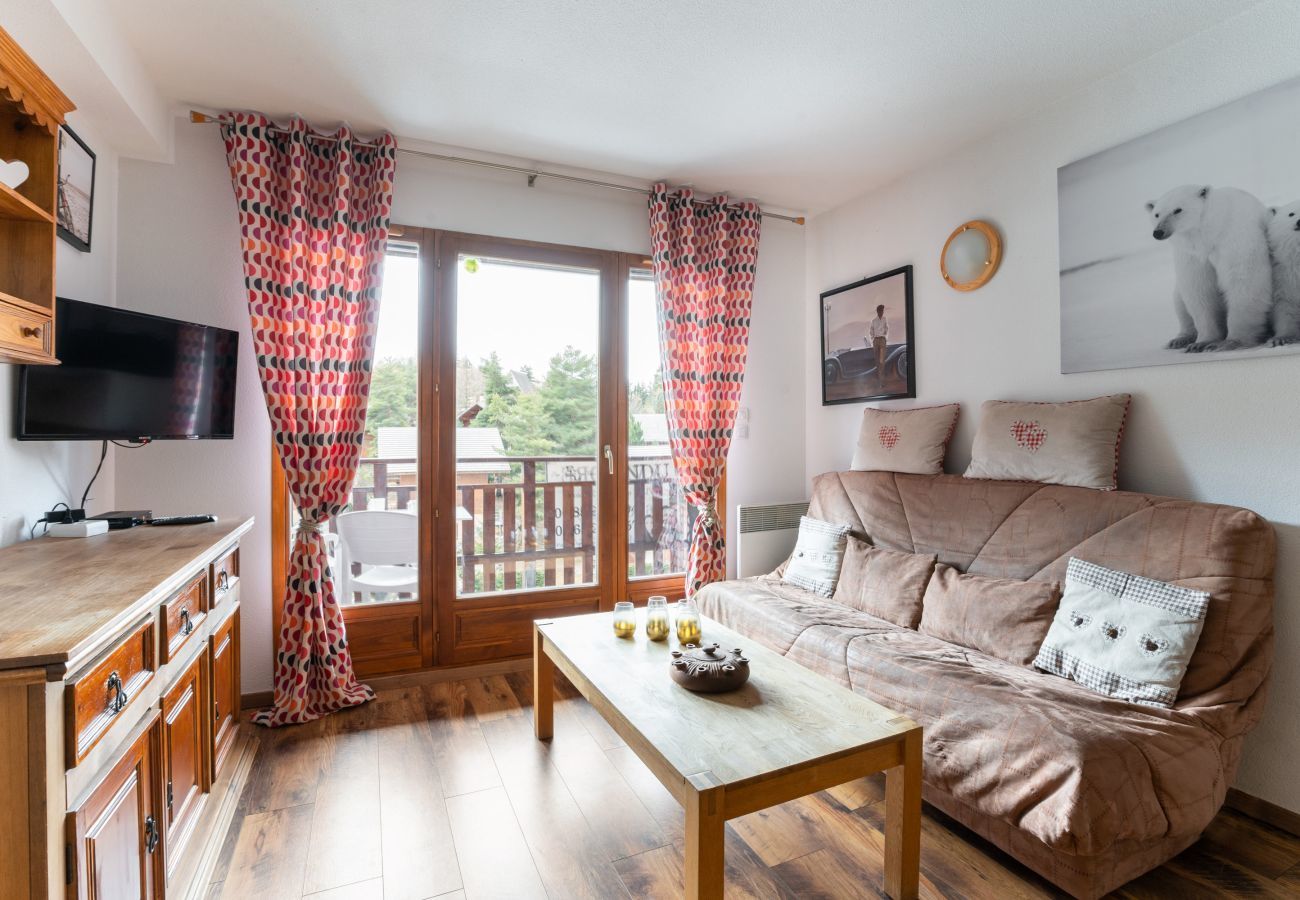 Apartment in Le Dévoluy - In the heart of the resort, for 8 people