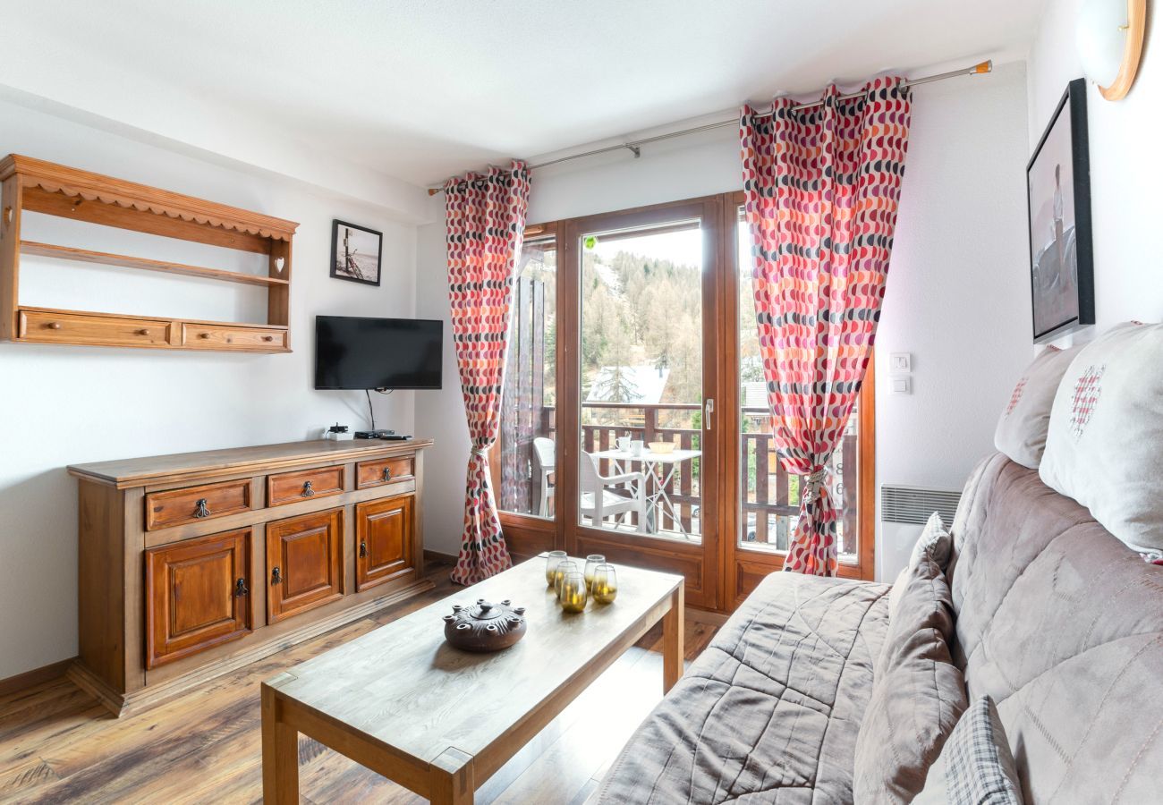 Apartment in Le Dévoluy - In the heart of the resort, for 8 people