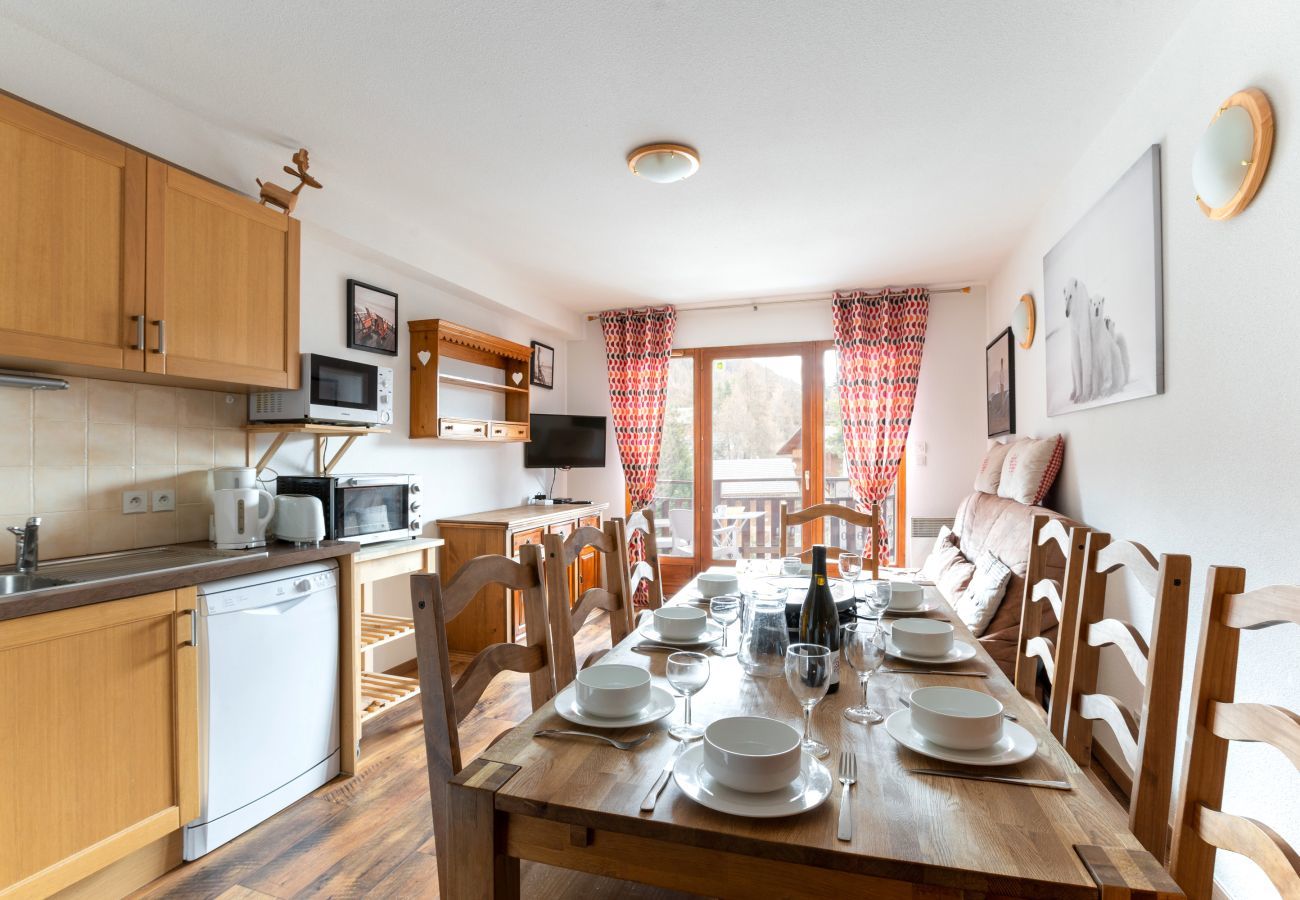 Apartment in Le Dévoluy - In the heart of the resort, for 8 people