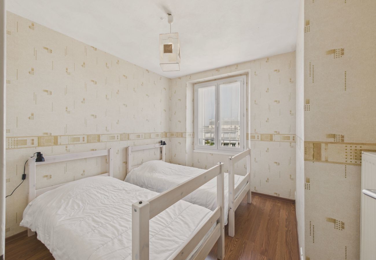 Apartment in Concarneau - Port and beaches within walking distance for 4 