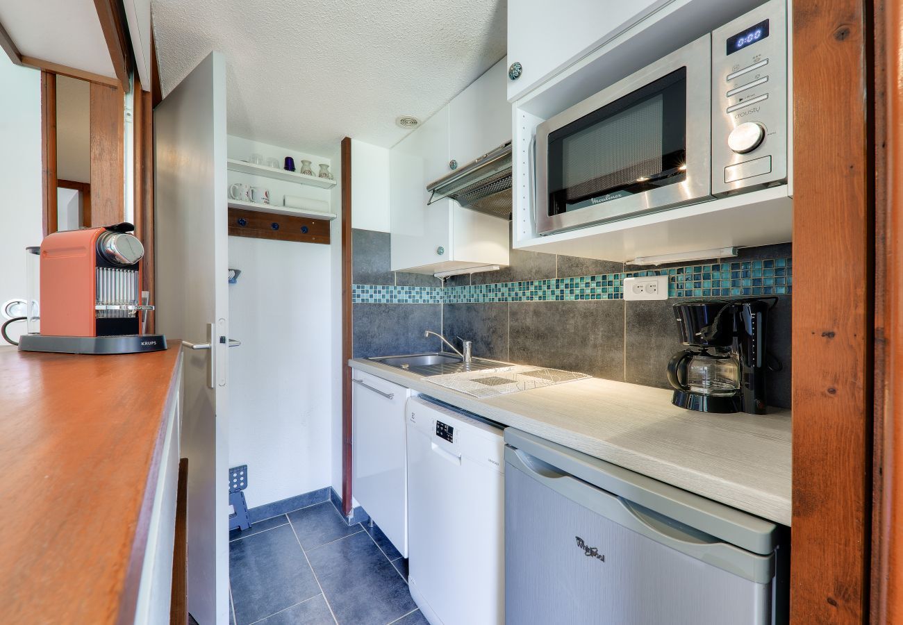Apartment in Arzon - Ideal for 4 adults and 1 child, 300m from the beach