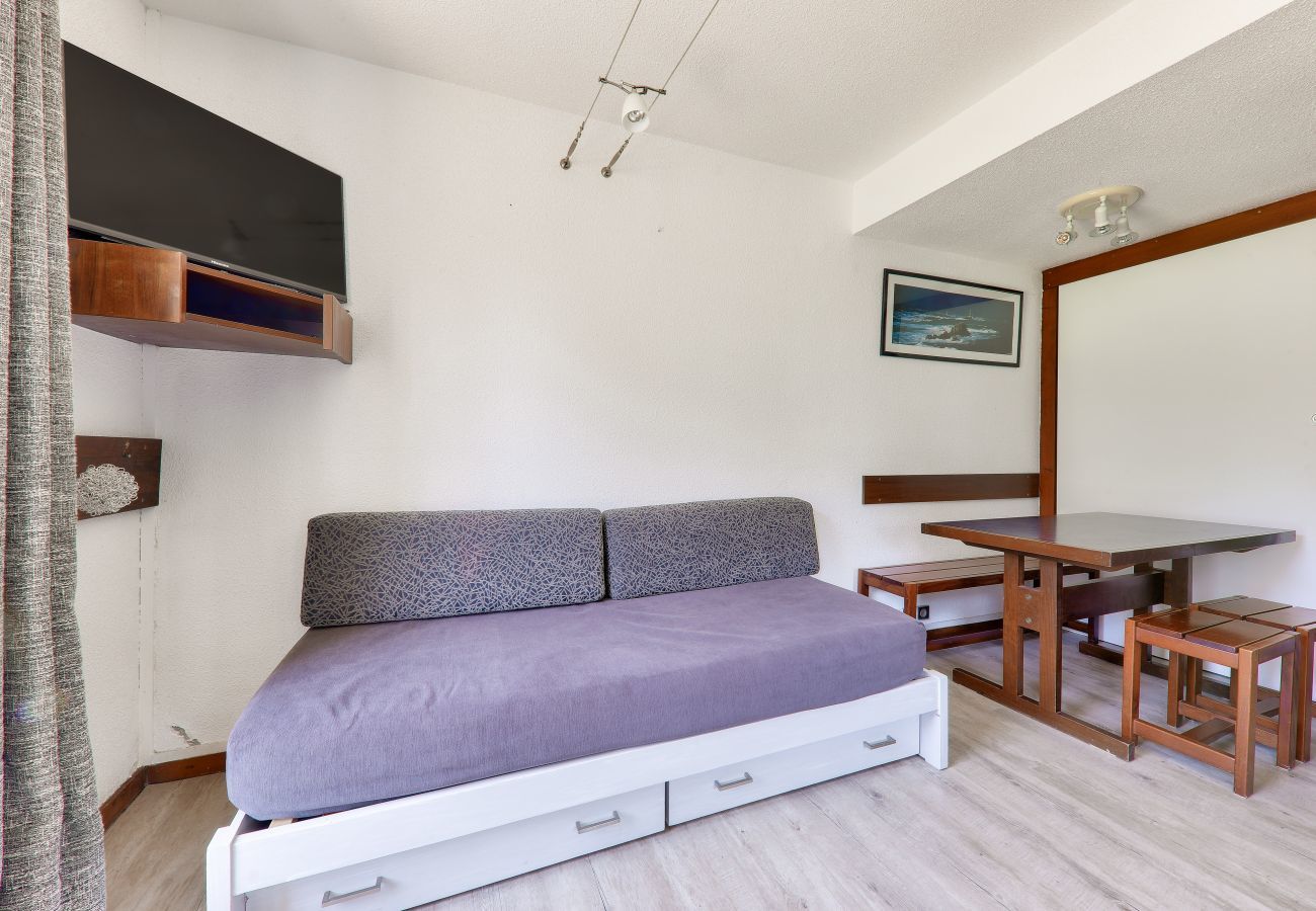 Apartment in Arzon - Ideal for 4 adults and 1 child, 300m from the beach