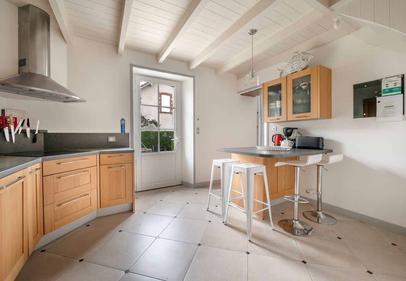House in Préfailles - Villa for 7 adults, 1 child, 400m from the sea