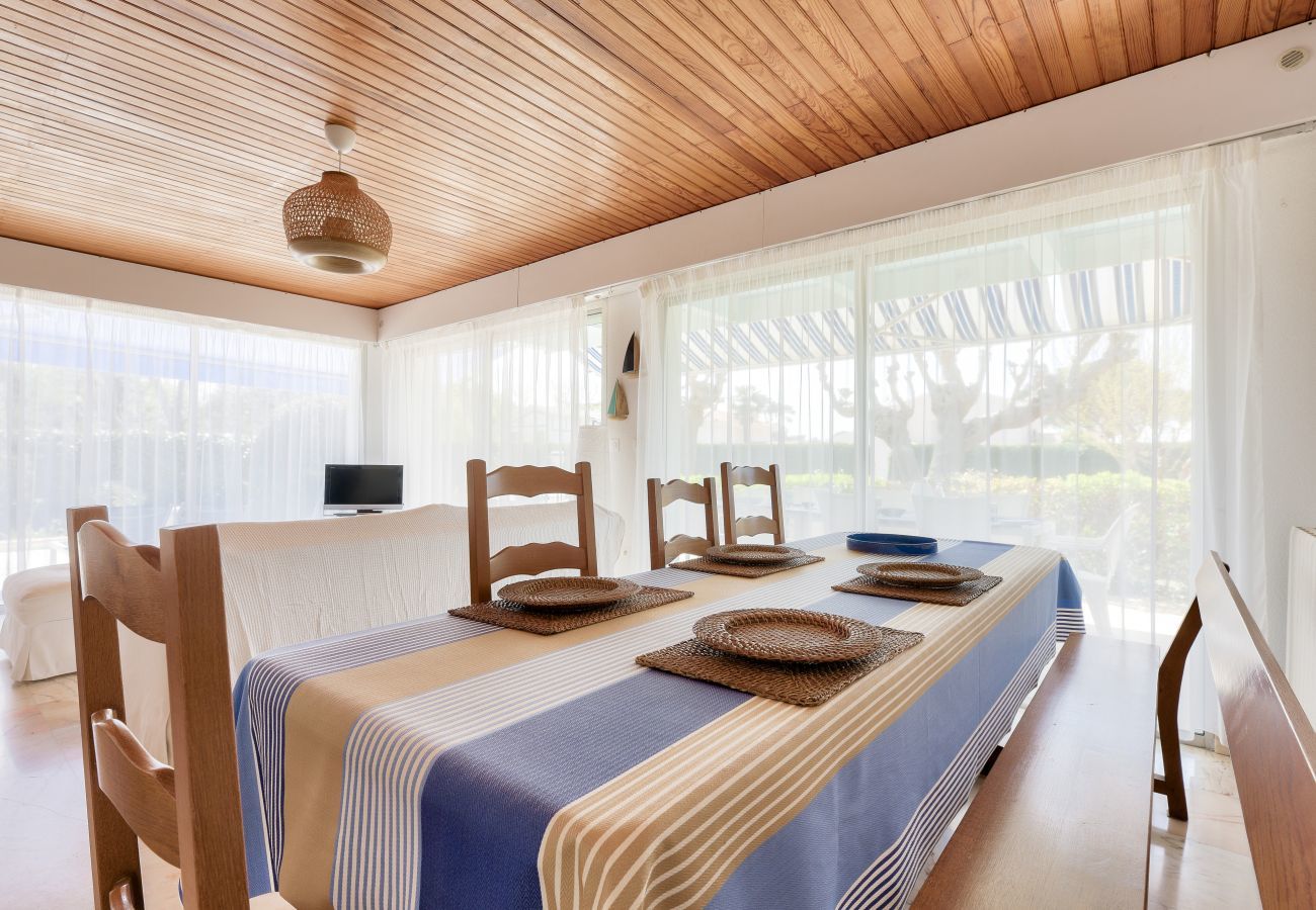 Villa in Lanton - Villa on the Port of Taussat with swimming pool