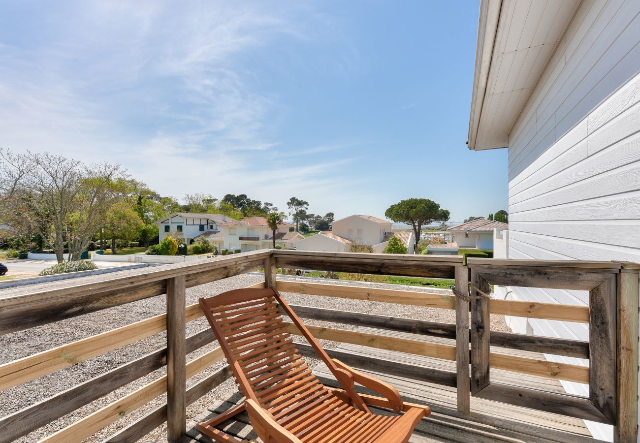 Villa in Lanton - Villa on the Port of Taussat with swimming pool