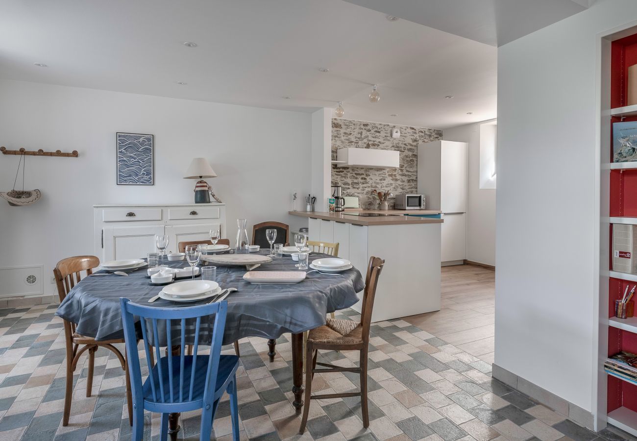 Terraced House in Pornic - Close to port & beaches - Terrace - House for 5