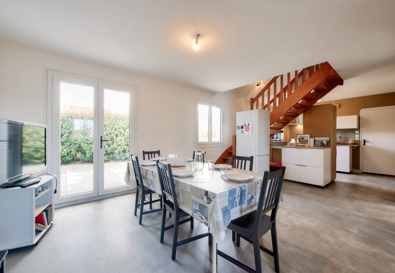 House in Guissény - House for 6 with terrace and garden