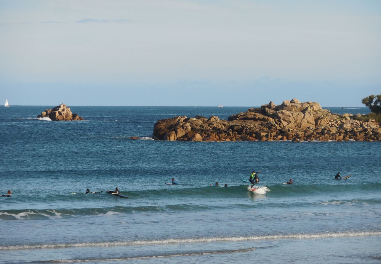 House in Trévou-Tréguignec - Great View - House for 6 - 650m to Beach
