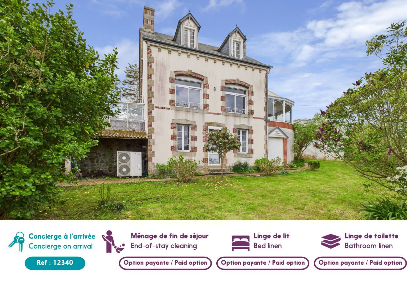 House in Trévou-Tréguignec - Great View - House for 6 - 650m to Beach