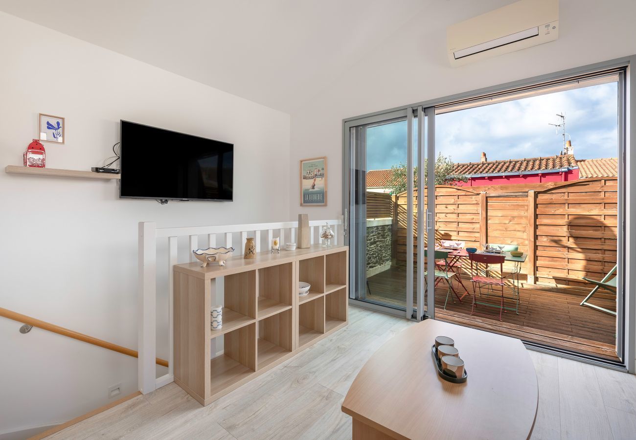 Apartment in La Bernerie-en-Retz - Apartment 230m from the beach. Sleeps 4.