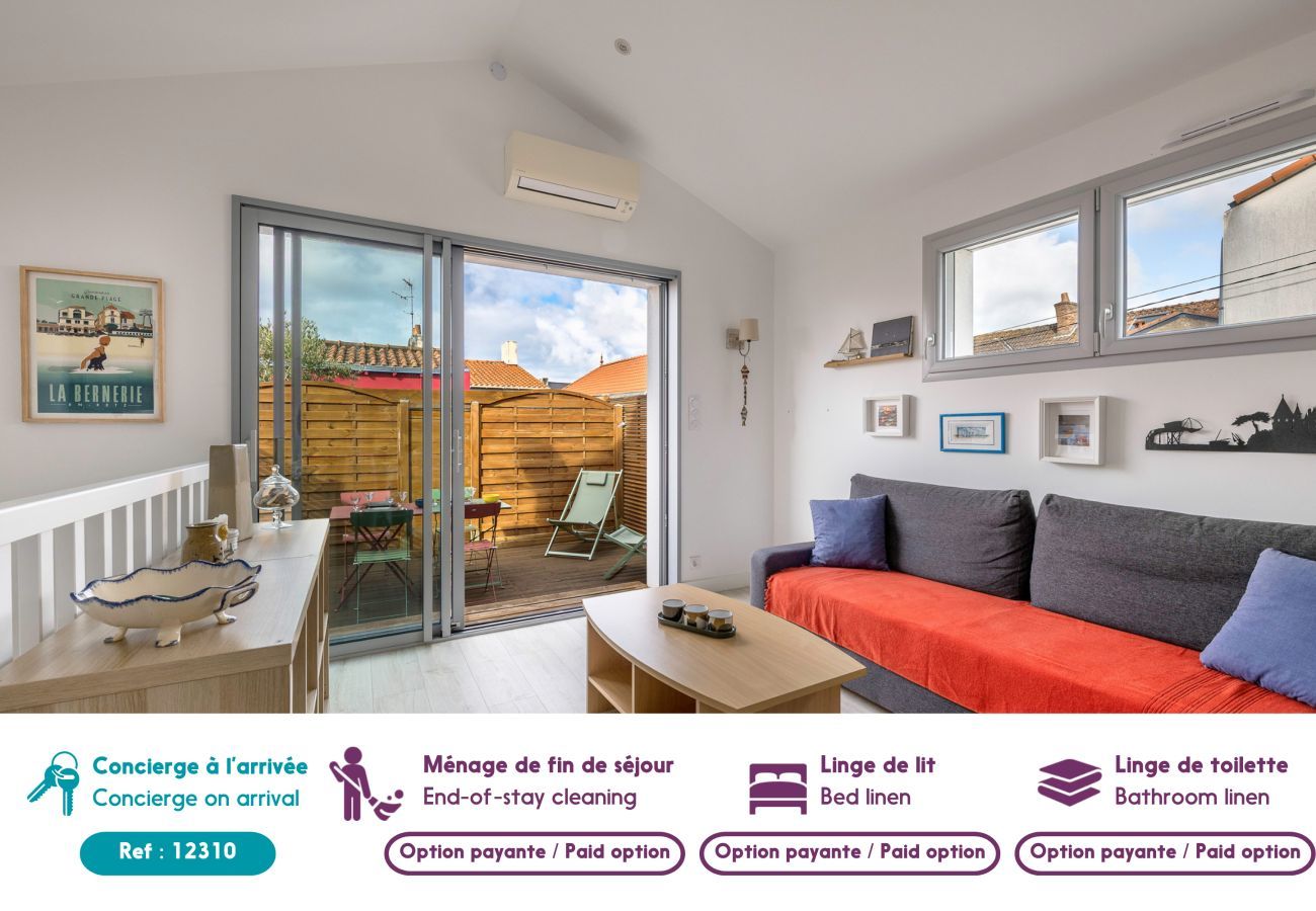 Apartment in La Bernerie-en-Retz - Apartment 230m from the beach. Sleeps 4.