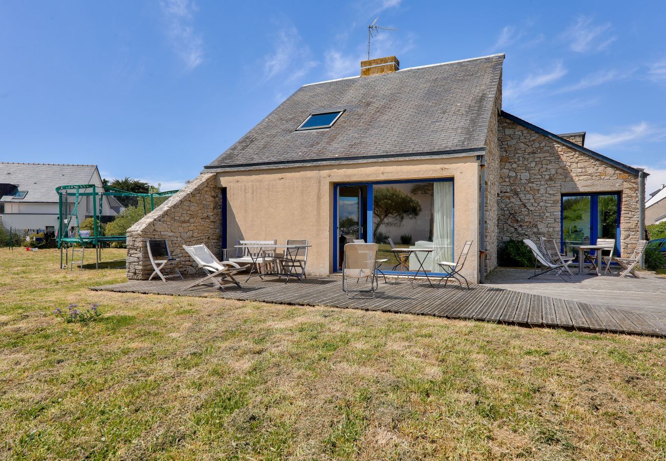 House in Sarzeau - Sea view and direct beach access for 11 people
