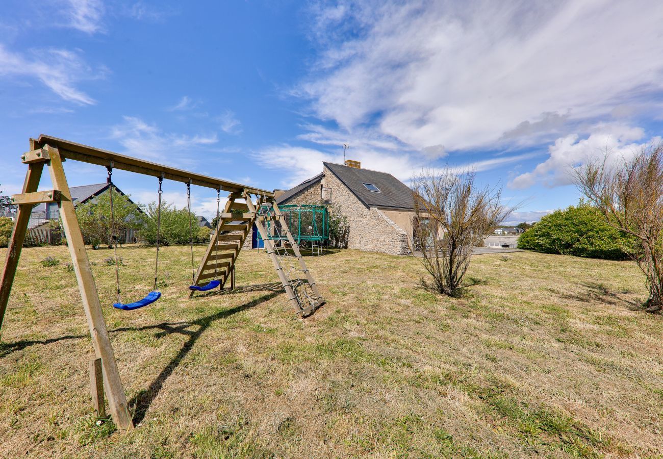 House in Sarzeau - Sea view and direct beach access for 11 people