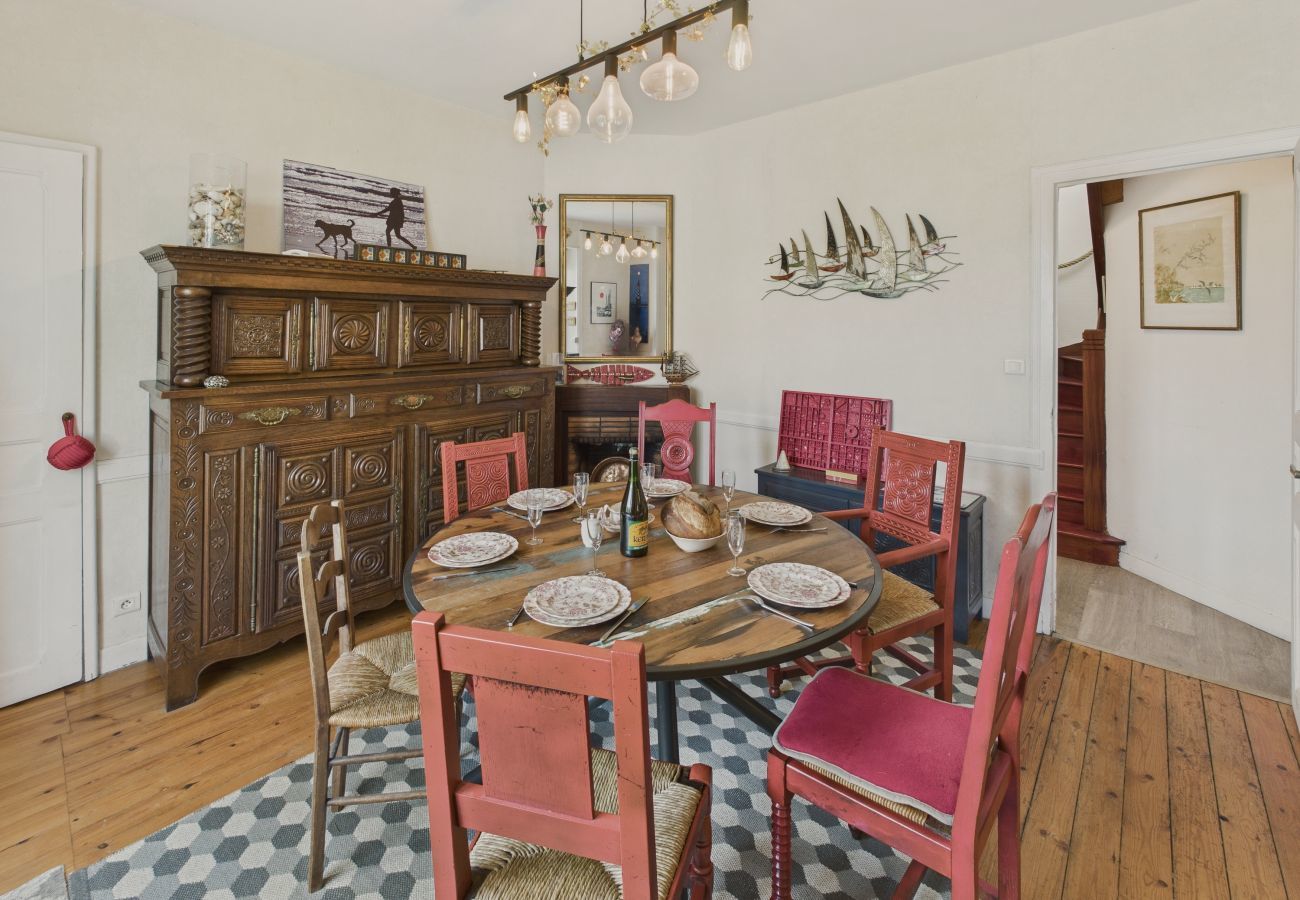 House in Ile Tudy - House 32m from the beach - Large garden - for 6