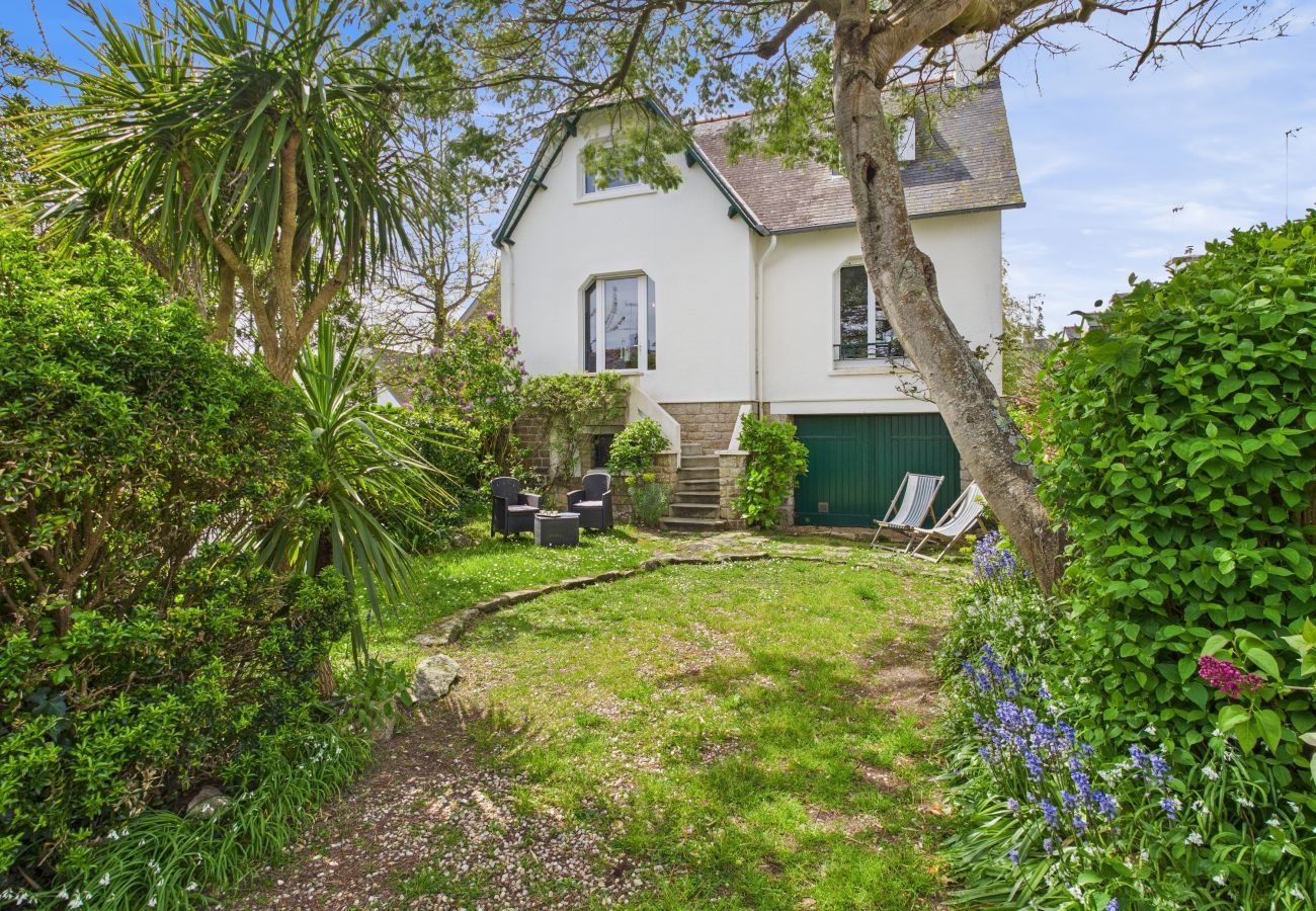 House in Ile Tudy - House 32m from the beach - Large garden - for 6