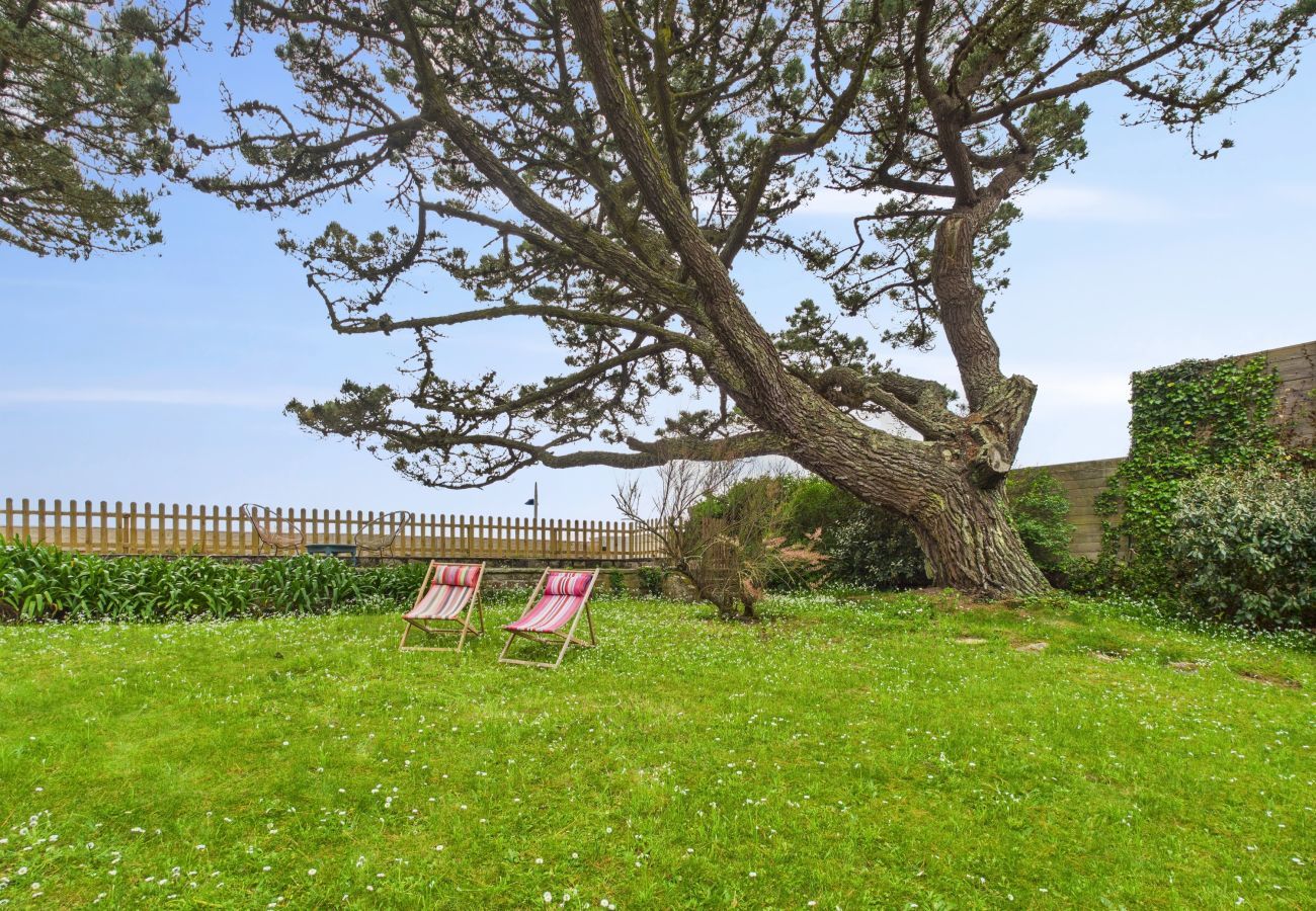House in Bénodet - Seaside house with direct beach access for 7