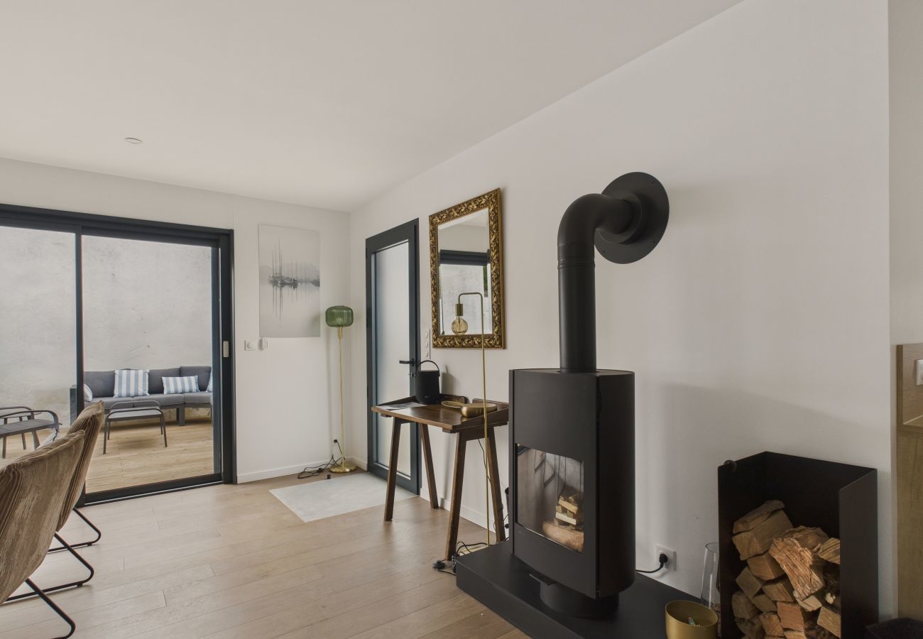 House in Saint-Gilles-Croix-de-Vie - Jacuzzi, terrace, house in the center city for 4