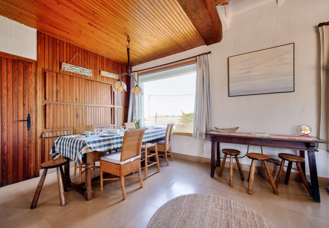 House in Saint-Pabu - Large oceanfront house with garden for 11