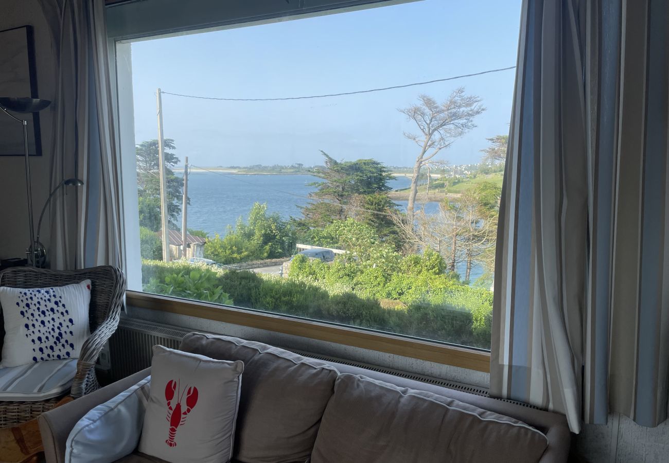 House in Saint-Pabu - Large oceanfront house with garden for 11