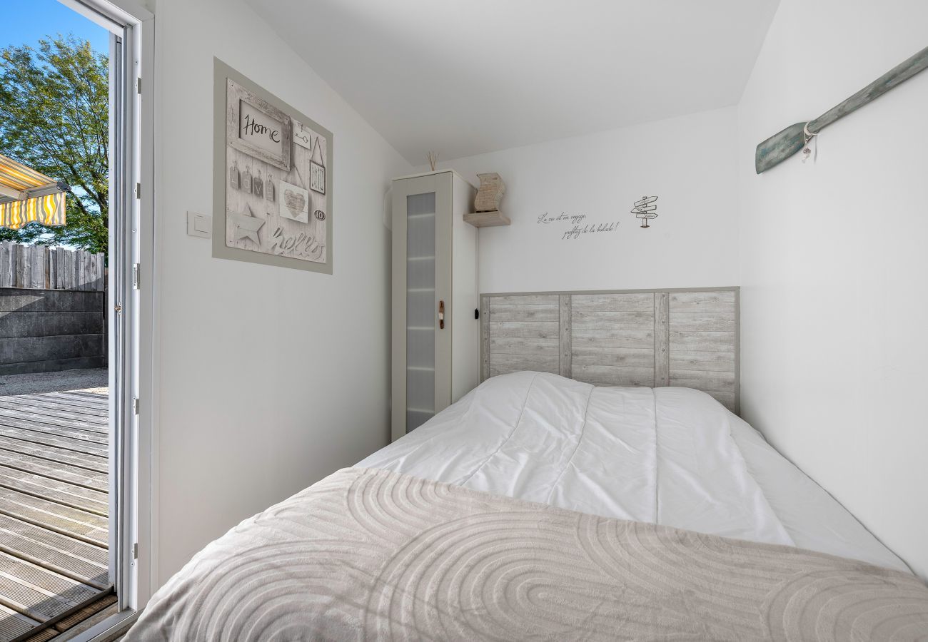 House in Pornic - 300m from the sea house + garden + swimming pool for 4
