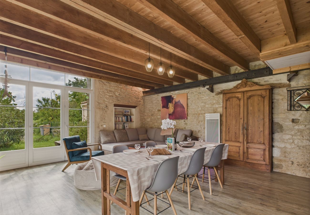 House in Saint-Vincent-sur-Jard - Authentic stone house for 7 with garden